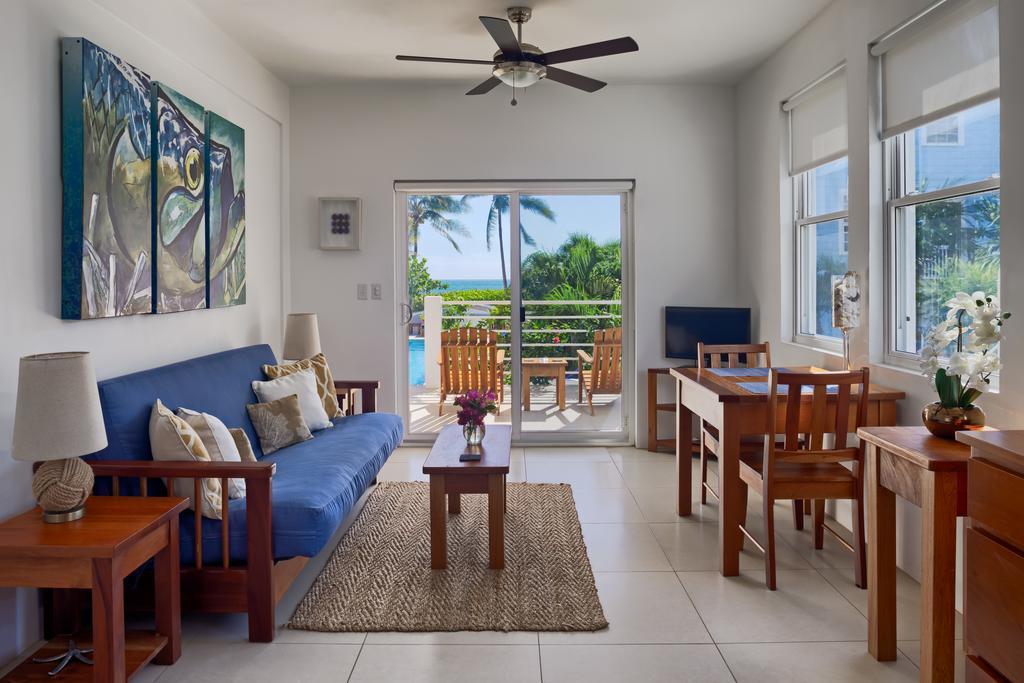 Weezie'S Ocean Front Hotel And Garden Cottages Caye Caulker Exterior foto